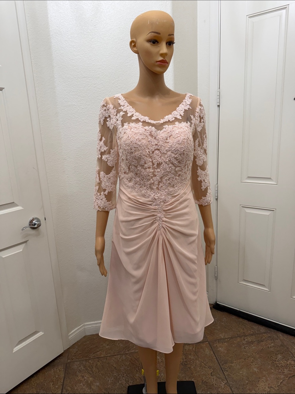 JJs House Blush Pink Lace Chiffon Slimming Ruched Midi Dress 3/4 Sheer Sleeves